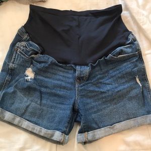 Maternity shorts